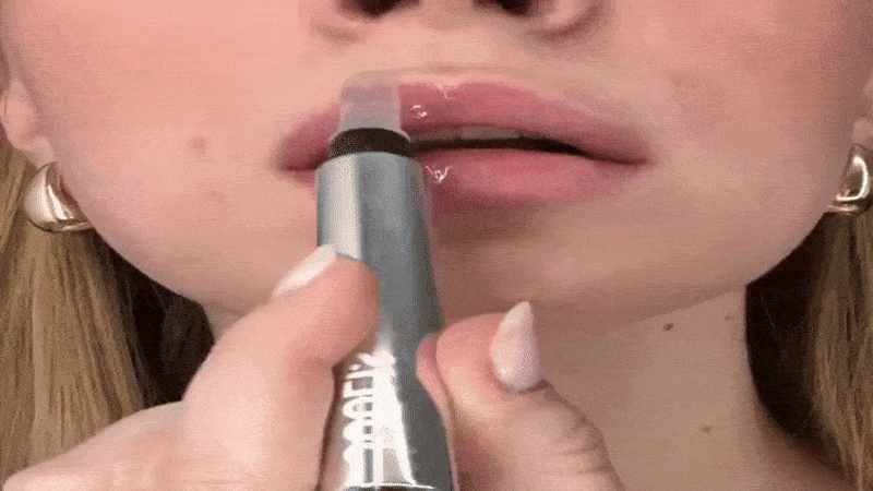 LipZoom - Volumizator de Buze cu Acid Hialuronic
